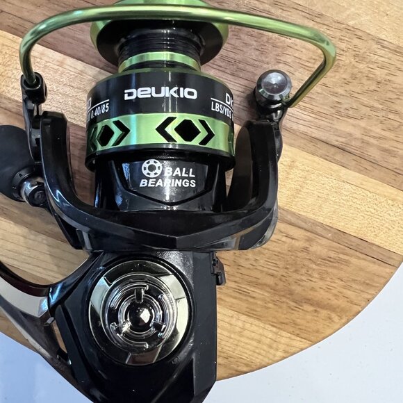 Brand New Deukio Premium Brand Fishing Reel Model DK4000! - Picture 10 of 16